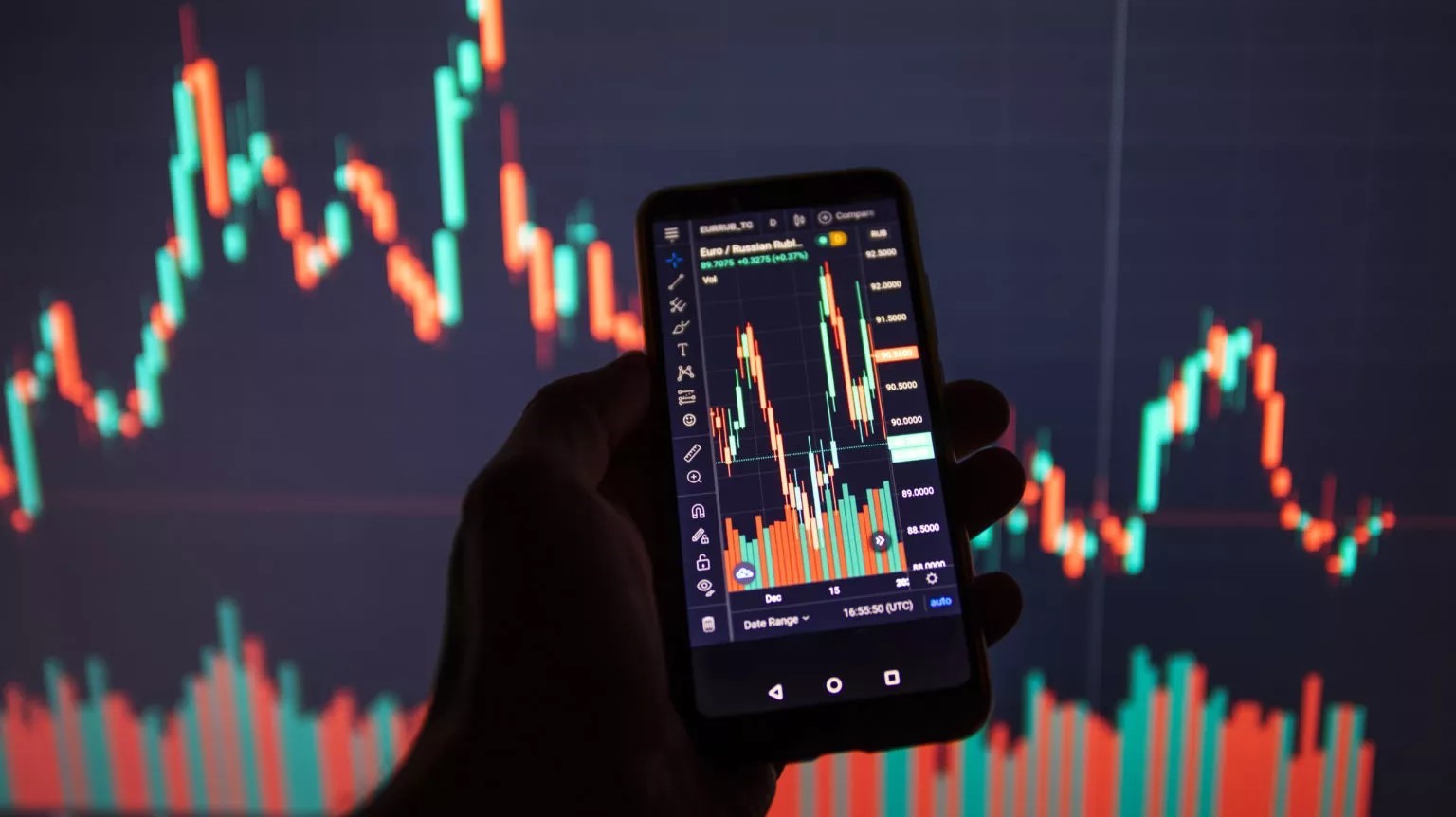 Sri Lanka stocks continue slide as interest shifts to fixed income
